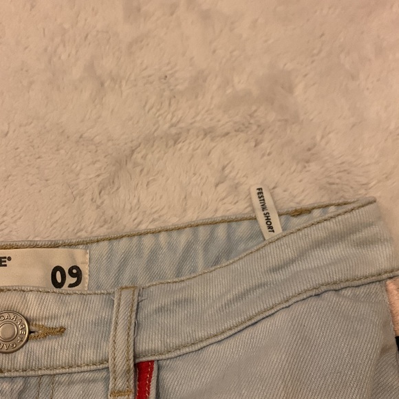 Garage Festival Shorts Light Wash with Embroidery Size 09 - Picture 5 of 5